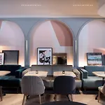 Hotel Maison Elle Paris